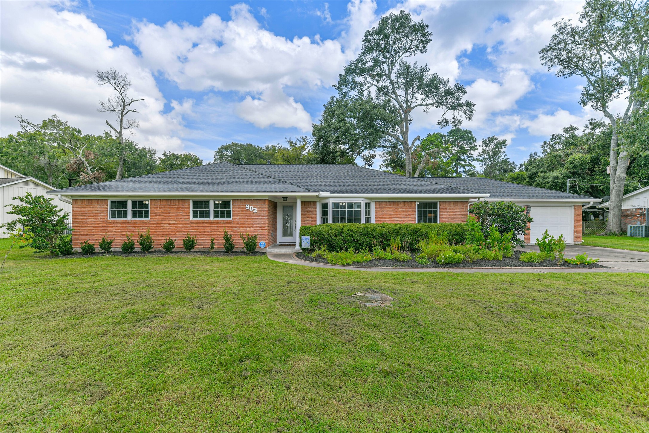 503 Falling Leaf Drive Friendswood TX 77546