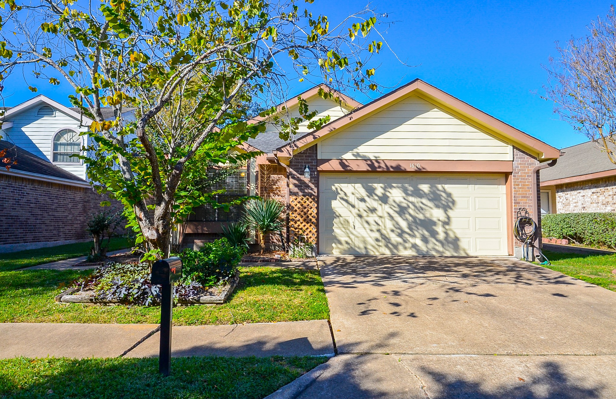 1610 Rockin Drive Houston TX 77077