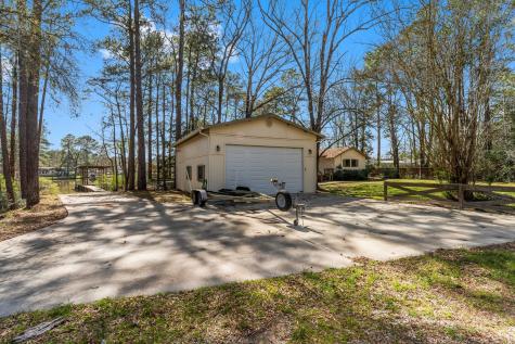 812 Lake Livingston Boulevard Livingston TX 77351
