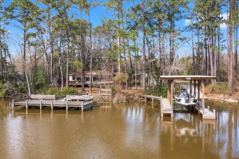 812 Lake Livingston Boulevard Livingston TX 77351