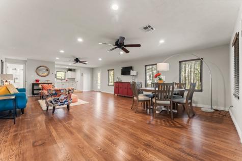 812 Lake Livingston Boulevard Livingston TX 77351