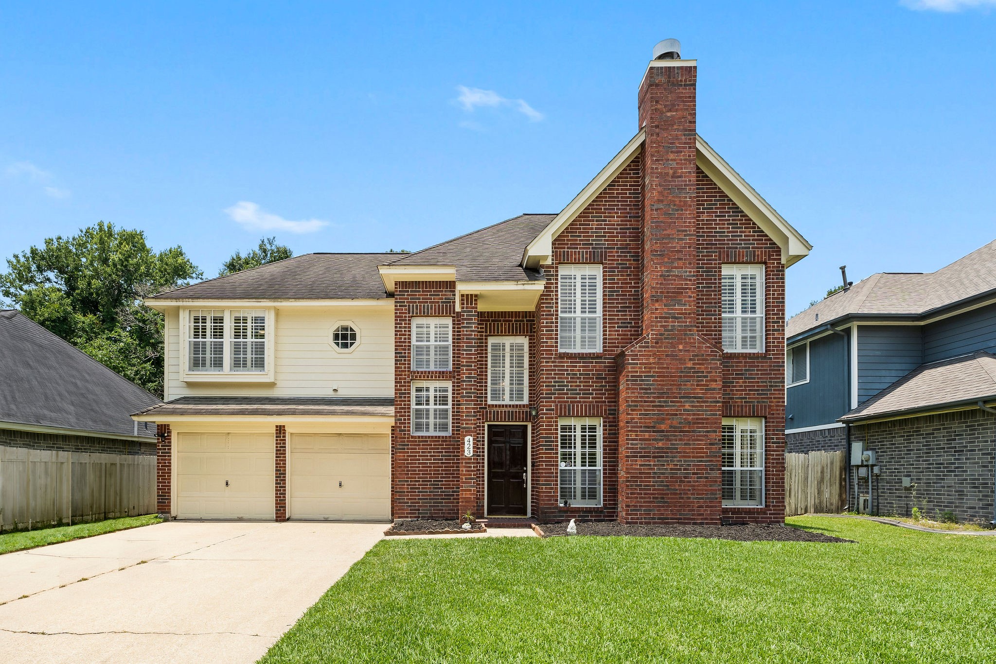 423 N Hampton Court Highlands TX 77562