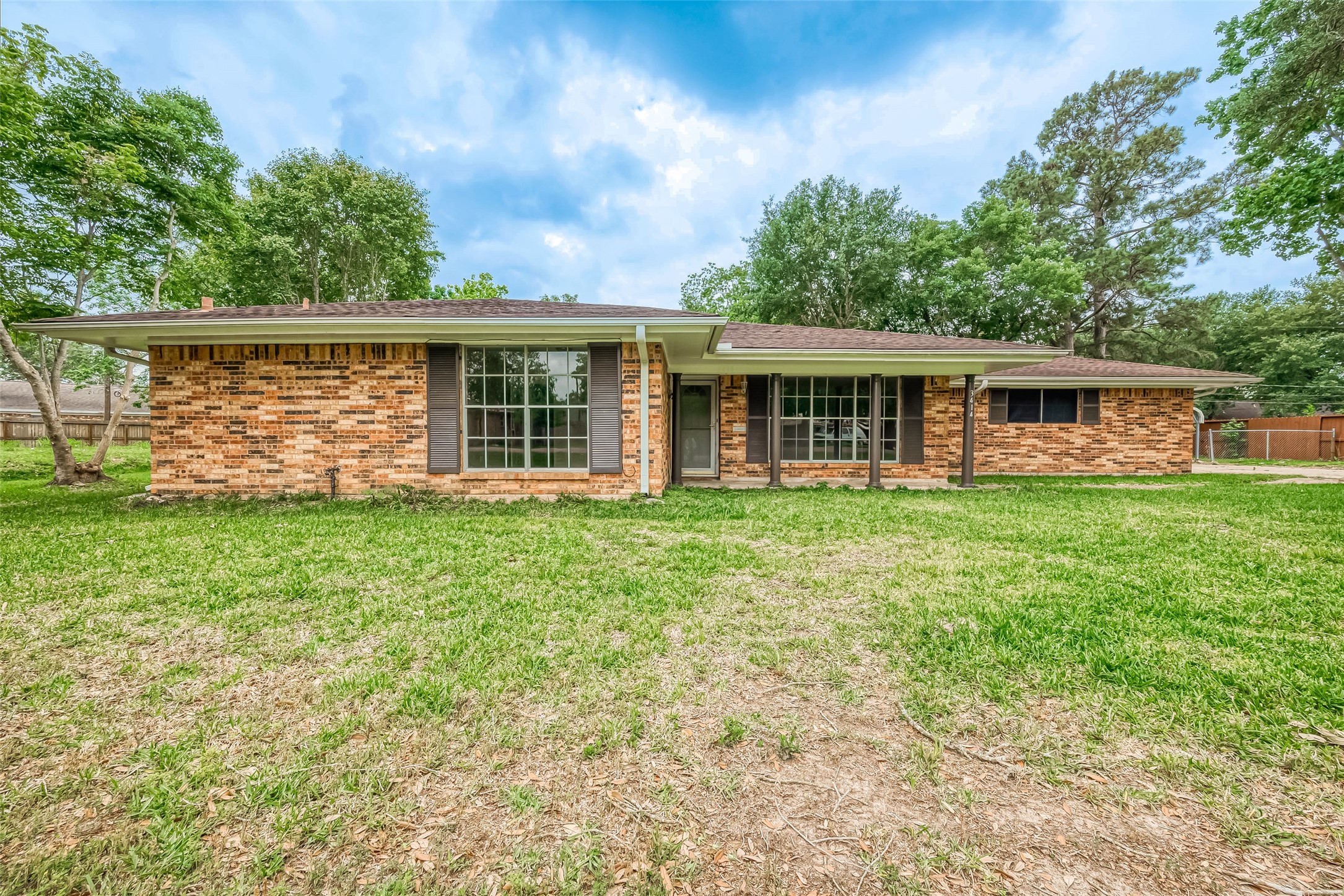 3414 Meadowville Drive Pearland TX 77581