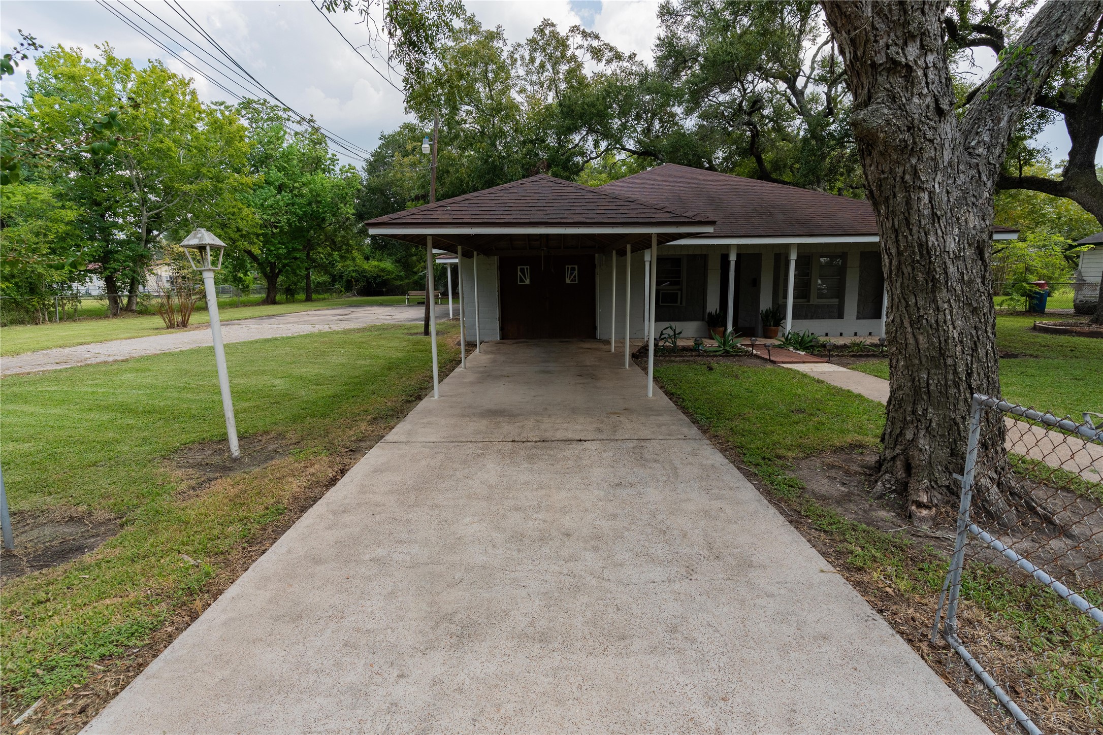 417 Hardy Street Clute TX 77531