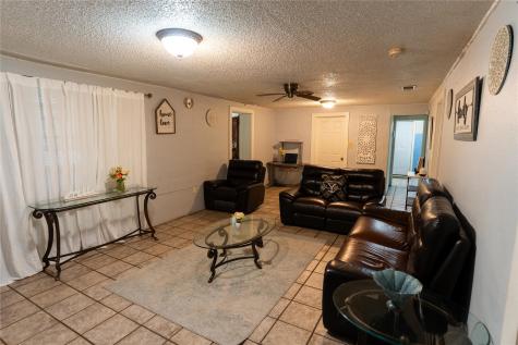 417 Hardy Street Clute TX 77531