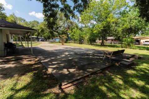 417 Hardy Street Clute TX 77531
