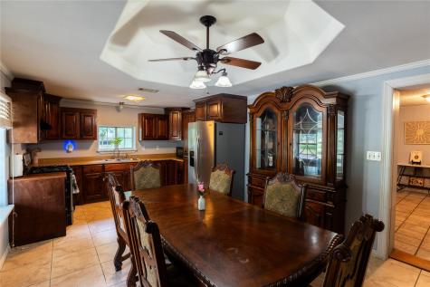 417 Hardy Street Clute TX 77531