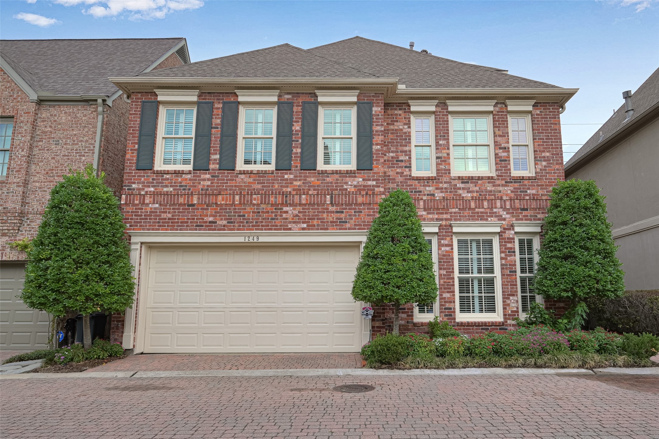 1249 Ripple Creek Drive Houston TX 77057