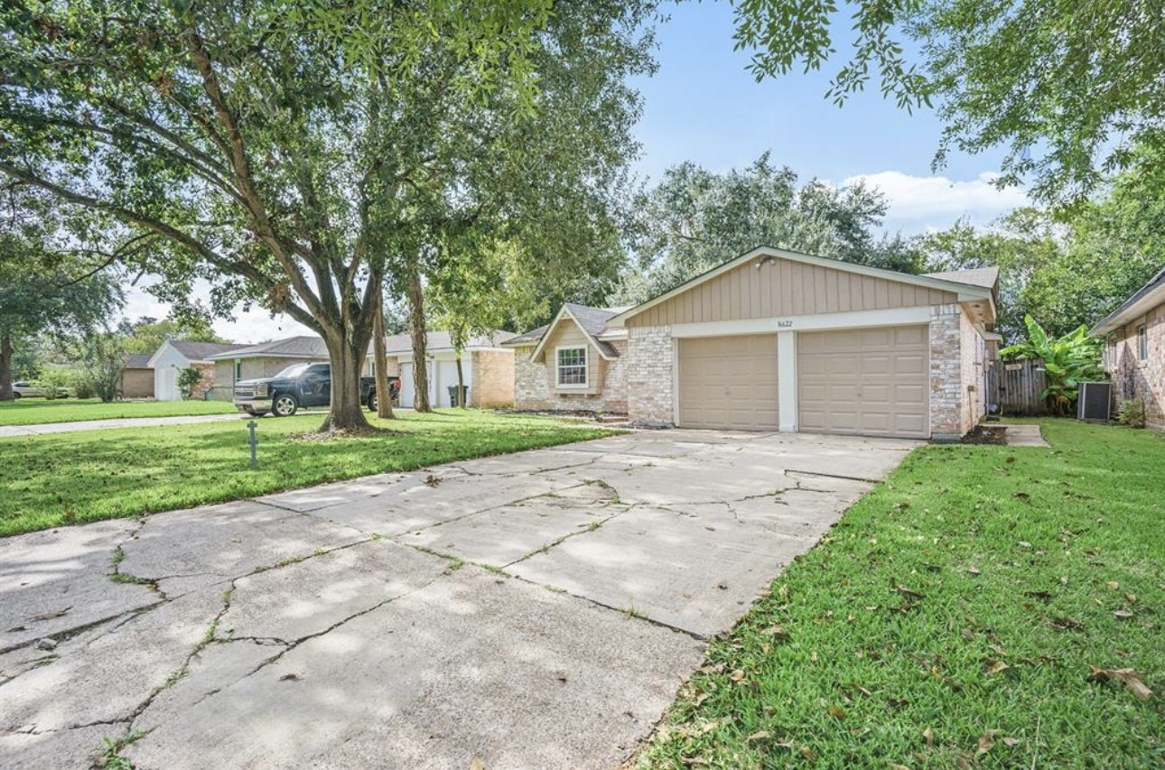 16622 Barcelona Drive Friendswood TX 77546