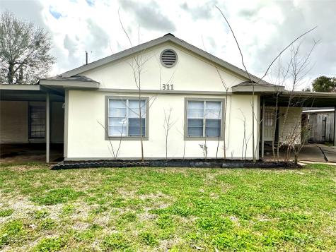 311 Brandywyne Drive Friendswood TX 77546