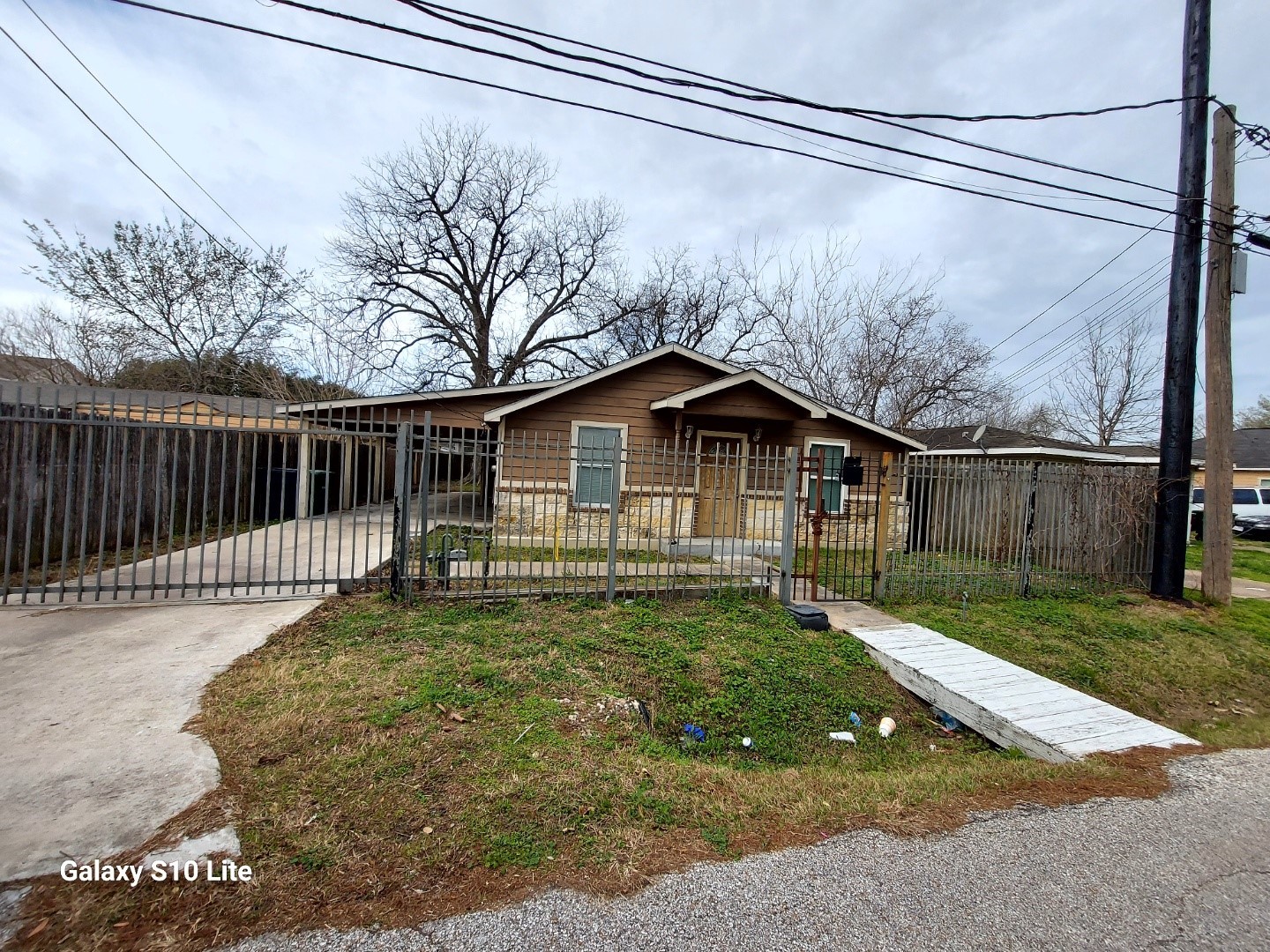 8416 Livingston Street Houston TX 77051