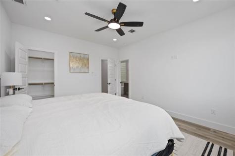 1805 Emir Street M Houston TX 77009