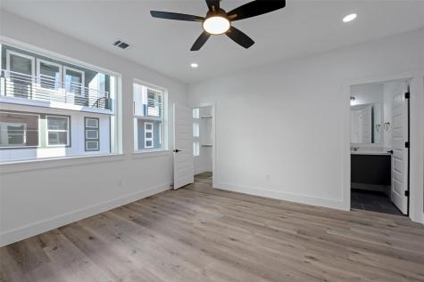 1805 Emir Street M Houston TX 77009