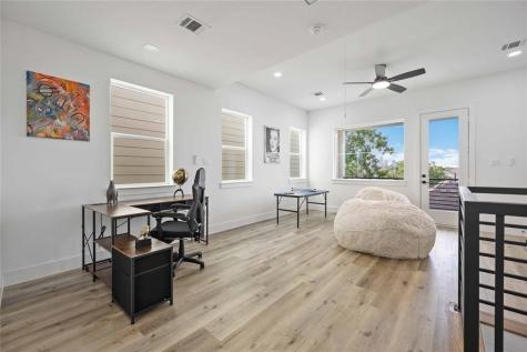 1805 Emir Street M Houston TX 77009