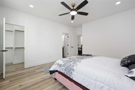 1805 Emir Street M Houston TX 77009