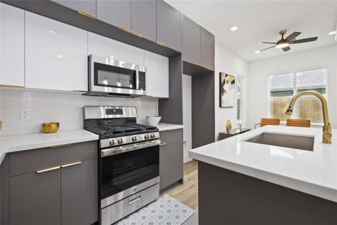 1805 Emir Street M Houston TX 77009