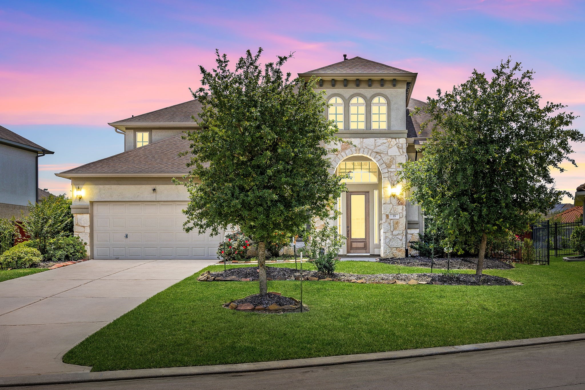 35 Winter Thicket Place Tomball TX 77375