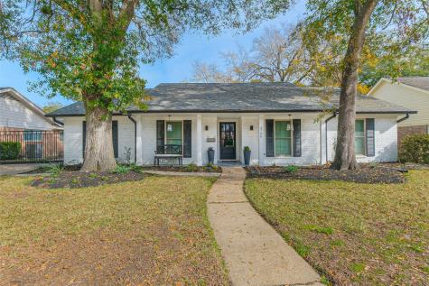 4706 Golf Drive Houston TX 77018