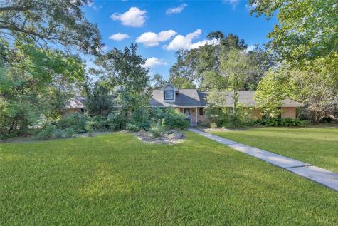 1001 Holly Drive Conroe TX 77301