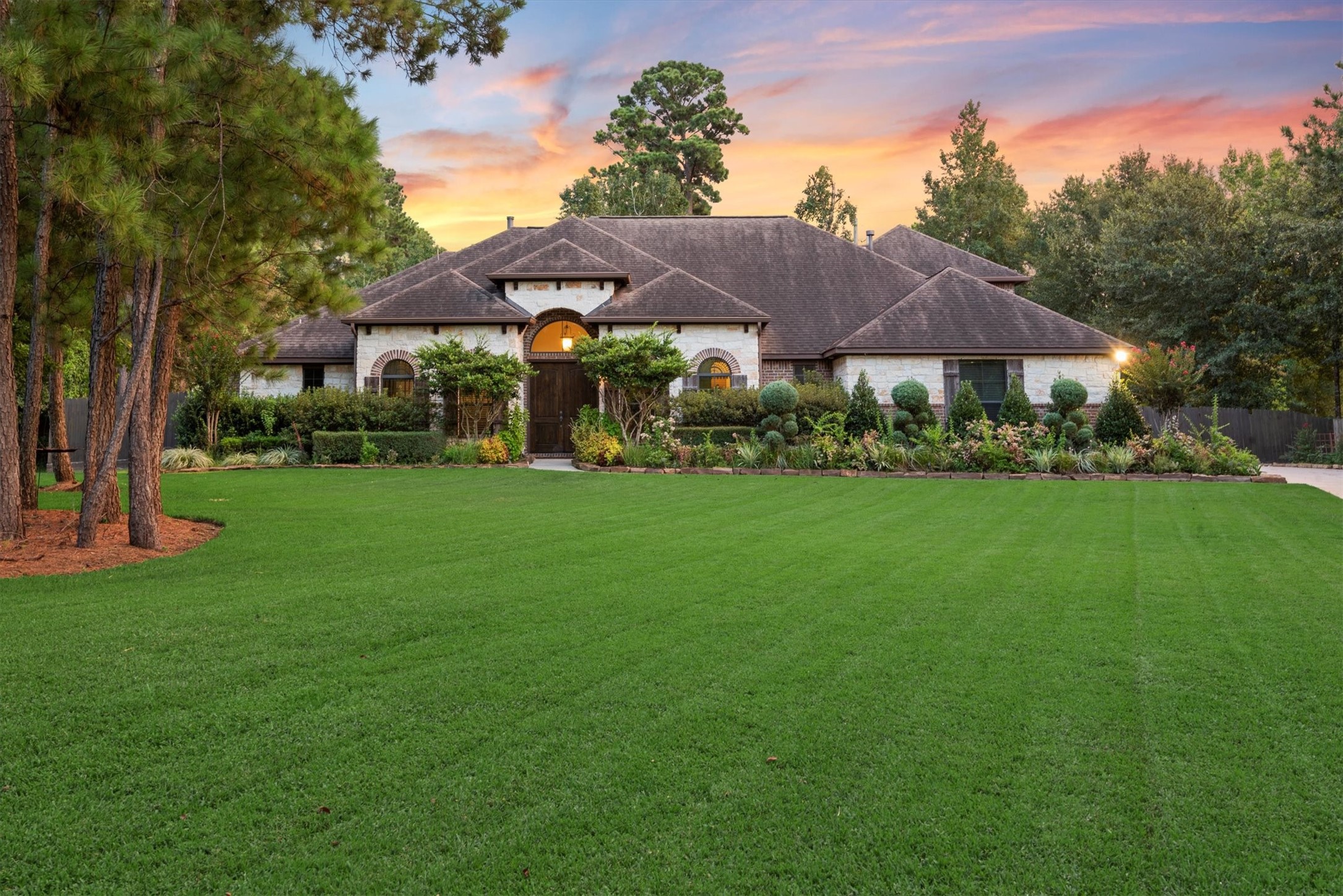 12211 Hallowed Oaks Magnolia TX 77354