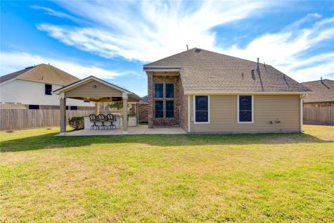 203 Harbor Bend Lane Dickinson TX 77539