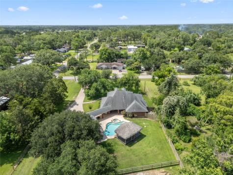 11702 32nd Street Santa Fe TX 77510