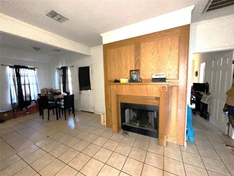 6637 New York Street Houston TX 77021