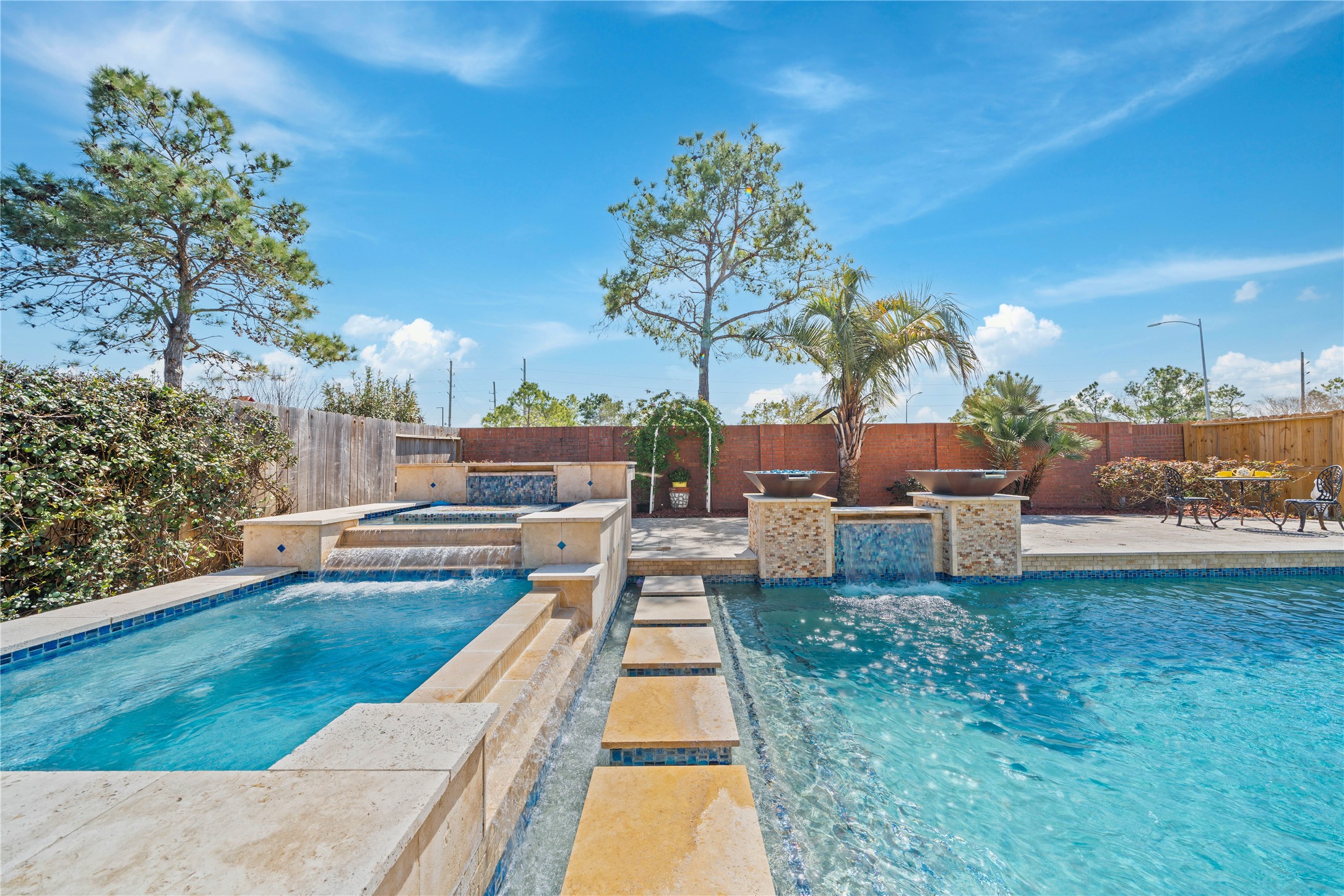 12414 Shady Brook Drive Pearland TX 77584