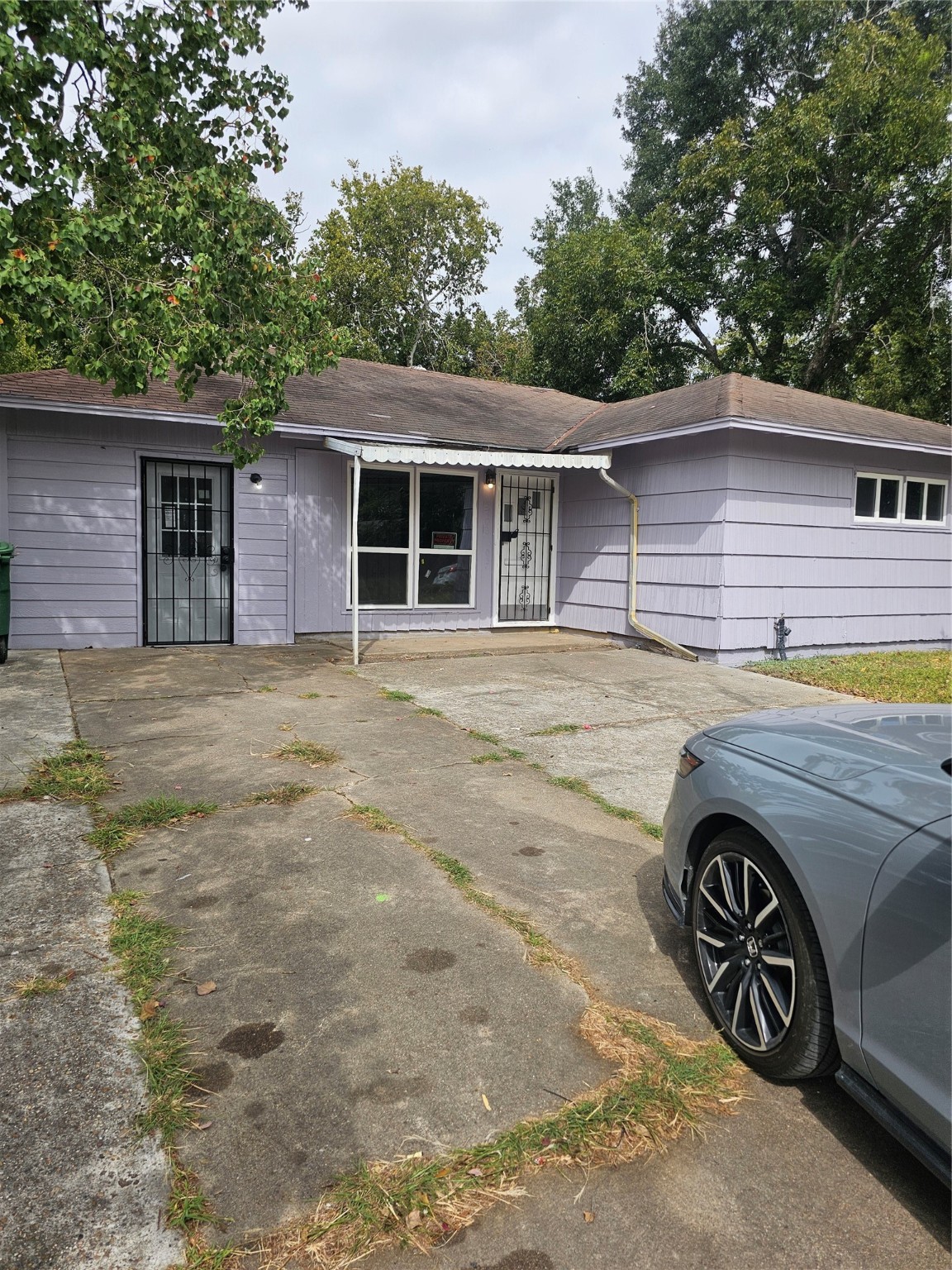 5703 Belneath Street Houston TX 77033