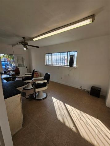 5703 Belneath Street Houston TX 77033