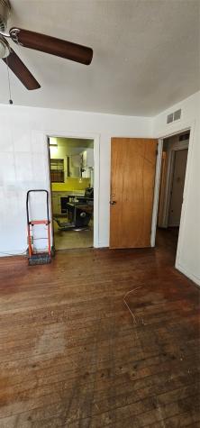 5703 Belneath Street Houston TX 77033