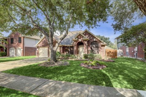 310 Bay Spring Drive League City TX 77573