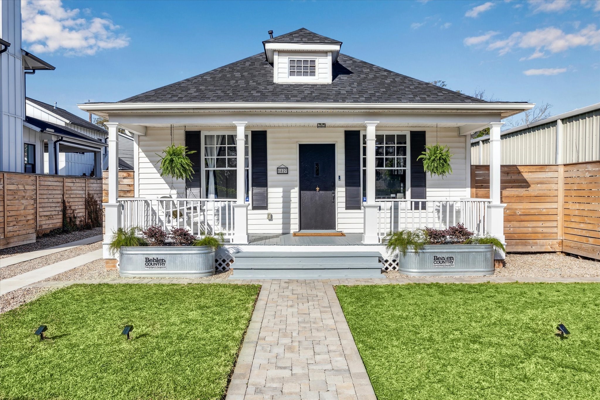 1827 Arlington Street Houston TX 77008