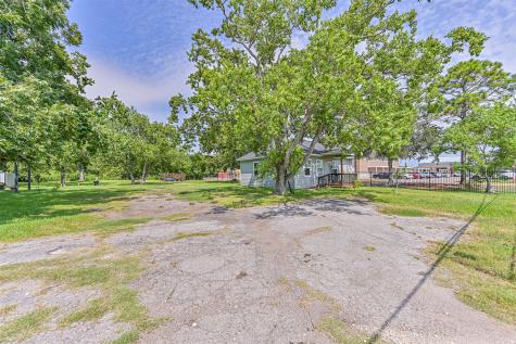 1400 South Broadway La Porte TX 77571