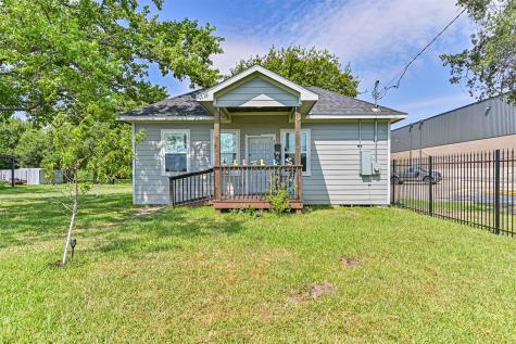 1400 South Broadway La Porte TX 77571