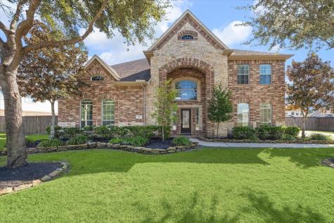 2411 Lakeway Drive Friendswood TX 77546