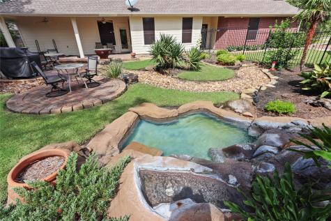 31 Paddington Court Conroe TX 77384