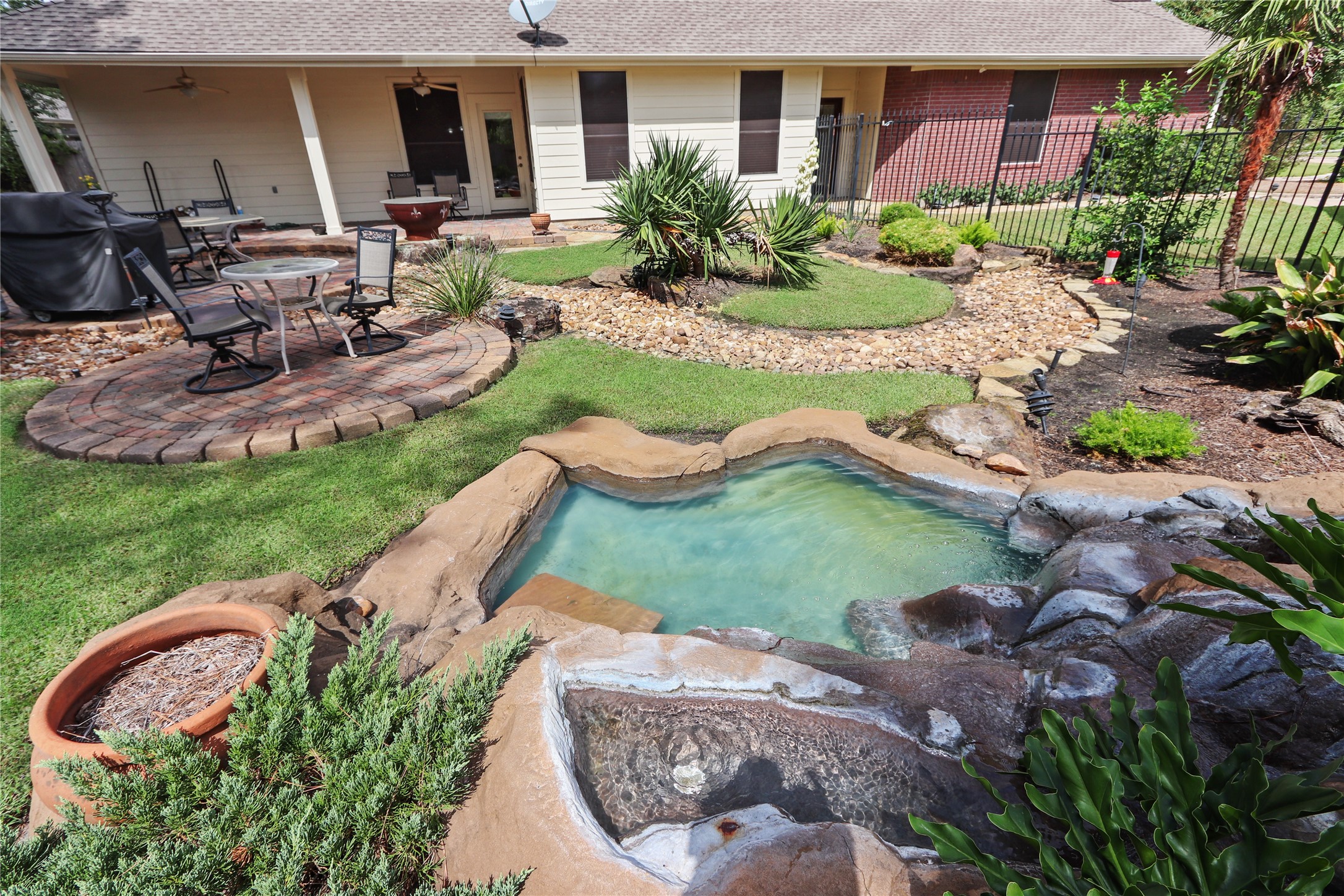 31 Paddington Court Conroe TX 77384