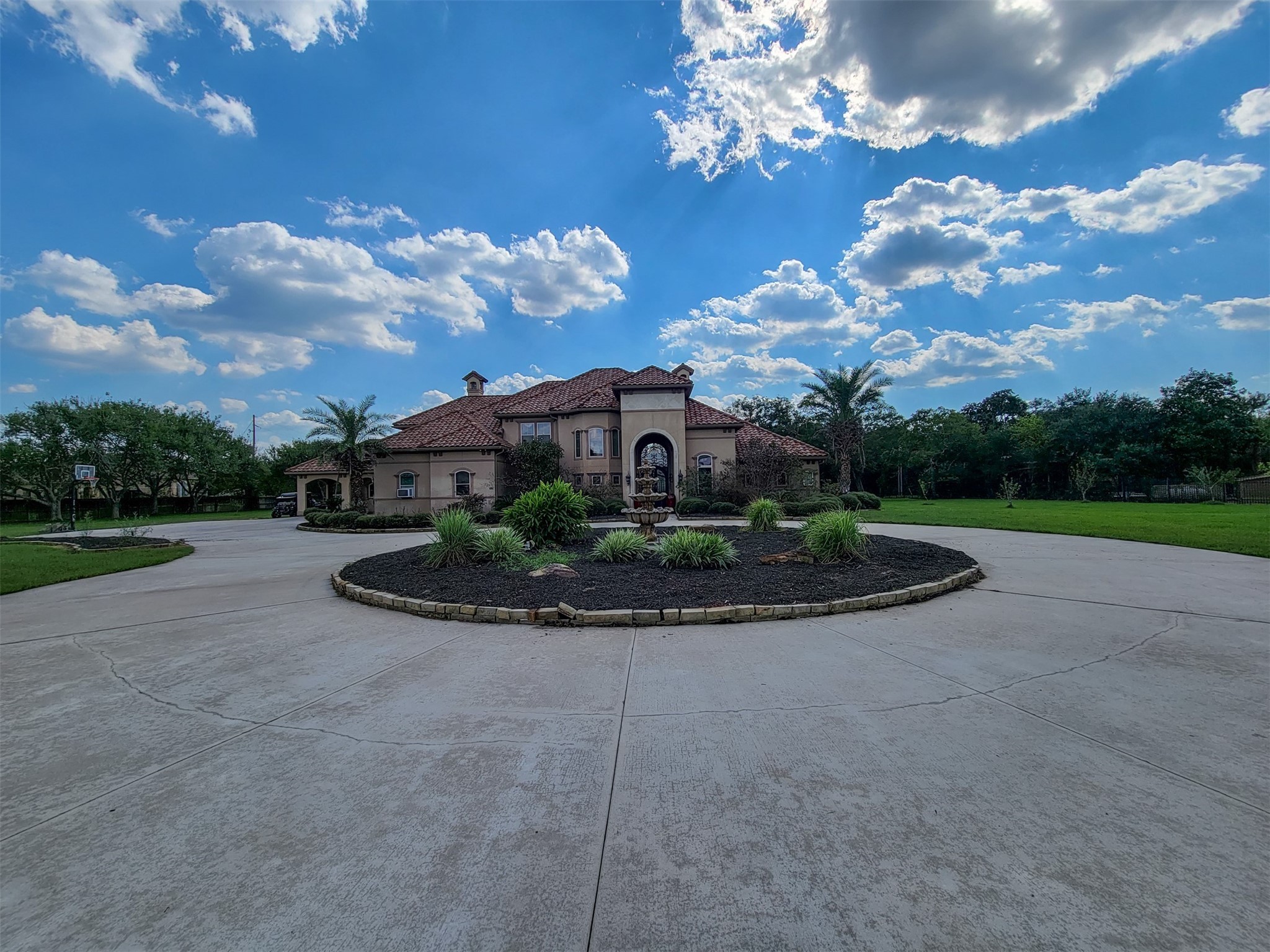 1819 Darby Lane Fresno TX 77545