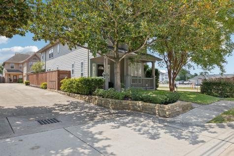 875 Fisher Street Houston TX 77018