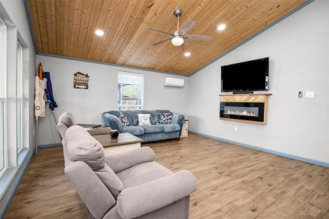 600 Pine Island Cove Road Grapeland TX 75844