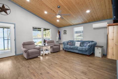 600 Pine Island Cove Road Grapeland TX 75844