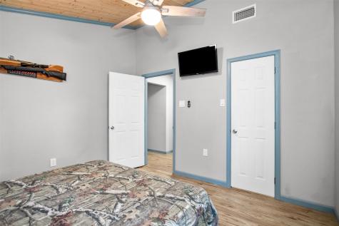 600 Pine Island Cove Road Grapeland TX 75844