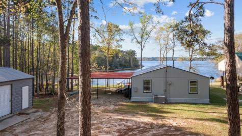 600 Pine Island Cove Road Grapeland TX 75844