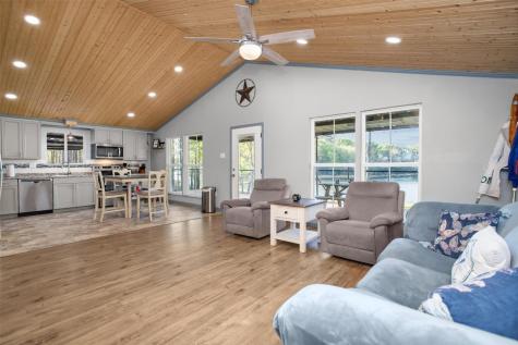 600 Pine Island Cove Road Grapeland TX 75844