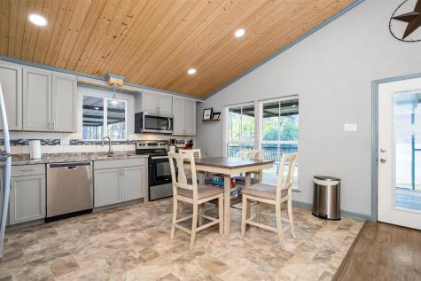 600 Pine Island Cove Road Grapeland TX 75844