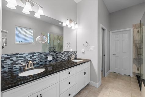 7014 Terrasso Drive Hitchcock TX 77563