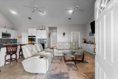 7014 Terrasso Drive Hitchcock TX 77563