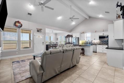 7014 Terrasso Drive Hitchcock TX 77563