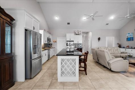 7014 Terrasso Drive Hitchcock TX 77563
